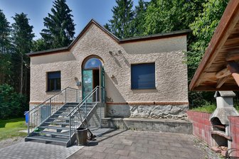 Zum 30. Geburtstag des Callenberger Jugendclubs geht’s rund - Das Gebäude des Callenberger Jugendclubs war früher eine kleine Turnhalle.