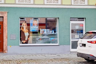 Zum dritten Mal in kurzer Zeit: AfD-Büro in Mittweida mit Farbe beschmiert - Erneut gab es eine Farbattacke auf das AfD-Büro in Mittweida.
