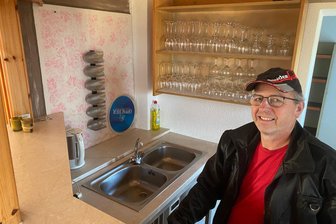 „Zum grünen Hof“ Markersdorf: Frühjahrsputz für Kabarett, Frühlingsfest und Dorfjubiläum - Frank Günther vom Landverein „Zum grünen Hof“ gibt einen Ausblick auf die Höhepunkte.