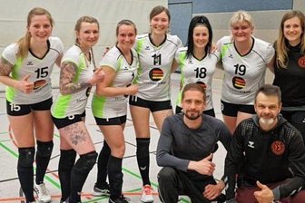 Zum runden Geburtstag gelingt meisterliche Saison - Die Volleyballerinnen der WSG Schwarzenberg-Wildenau wollen ihren Meistertitel diese Saison verteidigen.