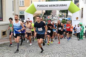 Zum Schwarzenberger Altstadtfest geht es auch sportlich zu: Edelweißlauf führt wieder durch den alten Eisenbahntunnel - Auch zum 11. Schwarzenberger Edelweißlauf werden wieder zahlreiche Teilnehmer erwartet.