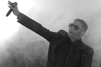 Zum Tod von Electro-Pionier Douglas McCarthy: Dank dem stumpfen Giganten! - Nitzer-Ebb-Frontmann DouglasMcCarty ist tot.