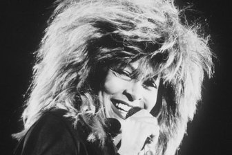 Tino Turner, die eine der berühmtesten Stimmen der Rockmusik mit Hits wie «Proud Mary» und «The Best» hatte, ist im Alter von 83 Jahren nach langer Krankheit gestorben.