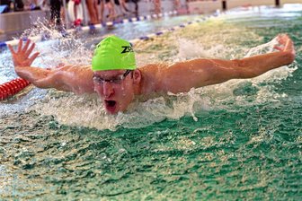 Zurück in der Heimat und zurück im Becken: Schwimmer des SV Zwickau 04 holt fünfmal Gold - René Hahn vom SV Zwickau 04 hat viermal Einzel-Gold erschwommen und einmal Staffel-Gold geholt.