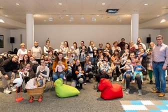 Zuwachs für Burgstädt: 77 Babys feiern im Rathaus - Etwa die Hälfte der im letzten Jahr in Burgstädt geborenen Kinder war der Einladung ins Rathaus gefolgt.