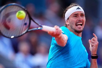 Zverev bricht Halbfinal-Fluch und fordert Sinner - Alexander Zverev hat in Madrid das Finale erreicht.