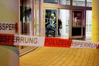 Zwei Automaten gesprengt - Ein Geldautomat der Deutschen Bank wurde von Unbekannten am frühen Samstagmorgen gesprengt.