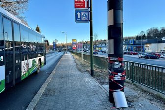 Zwei Blitzer in Auerbach in die Luft gesprengt: So ist der Ermittlungsstand ein Jahr danach - Ende 2024 wurden zwei Blitzer in Auerbach durch Sprengstoff zerstört.