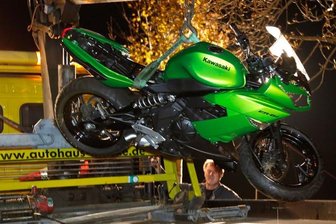 Zwei Motorradfahrer sterben bei Frontalzusammenstoß -