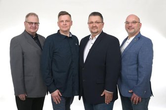 Zwei neue Gesichter im Vorstand von Oelsnitzer Wählervereinigung - Der neue FOB-Vorstand (von links): Rainer Schmidt (Finanzen), Tino Morgner (Verwaltung), Björn Fläschendräger (Vorsitzender) und Peter Plaumann (Vize).