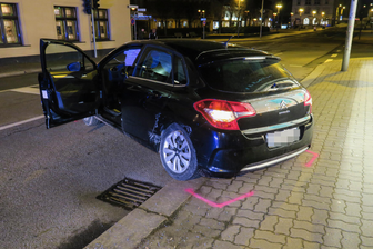 Zwei Personen bei Unfall verletzt -