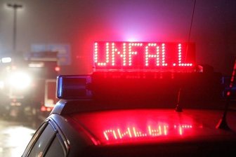 Zwei Schwerverletzte bei Unfällen auf der A 72 bei Rochlitz - 