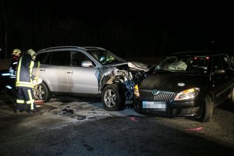 Zwei Schwerverletzte bei Unfall auf Autobahnzubringer -