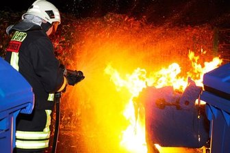 Zwei Ställe in Schlettau niedergebrannt - viele Tiere verendet - 