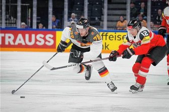 Zwei Tore beim Sieg über Österreich: Nico Sturm und der Aufstieg aus den Tiefen der Collegeliga zum Eishockey-Star - Für die DEL zu schwach, in der NHL ein Stanley-Cup-Champion: Nico Sturm, der gerade seine erste Weltmeisterschaft mit Deutschland spielt.