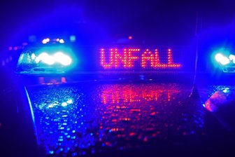 Zwei Verletzte und 45.000 Euro Schaden nach Unfall in Burkersdorf - Bei einem Unfall in Burkersdorf wurden zwei Autofahrer verletzt.
