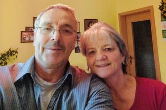 Zwei Vogtländer in der Ukraine: Weihnachten mitten im Krieg - Gabi und Achim Döbrich aus Elsterberg leben in der Ukraine.