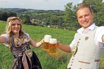 Zwei wie Eins sind grenzenlos - Theres Sallmann und Philipp Müller sind nicht nur Grenzenlos, sondern auch Zwei wie Eins.