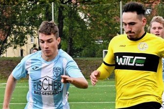 Zweimal 0:7 - VFC weiter, Syrau raus - Wenig Mühe hatte Kapitän Daniel Heinrich (rechts) mit seinem VFC Plauen beim 7:0-Sieg in Zschachwitz. 