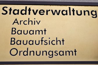Zweiter Anlauf: Verwaltungsausschuss soll über neuen Bauamtsleiter in Hohenstein-Ernstthal entscheiden - Der Verwaltungsausschuss soll über den nächsten Bauamtsleiter entscheiden.