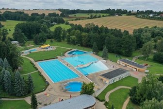 Zweiter Versuch für Sanierung des Strandbades in Planitz - Die fünf Becken im Strandbad Planitz sollen zum langfristigem Erhalt der Anlage mit Edelstahl verkleidet werden. 