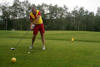 Zwickau: 6500 Euro für Kinder dank Benefiz-Golfspiel - Der Friedensfahrt- und Radrenn-Olympiasieger Olaf Ludwig belegte am Ende Platz 8 beim Zwickauer Turnier.