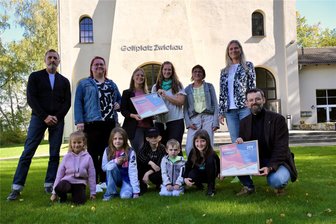 Zwickau: Abschlag für den guten Zweck – ZEV spendet Startgelder - Die Spendenübergabe hat auf dem Golfplatz stattgefunden.