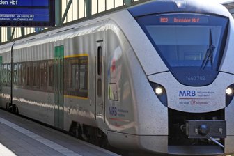 Zwickau: Am 6. März teilweise Schienenersatzverkehr auf der Linie RE 3 - Auf der Linie RE 3 zwischen Hof und Dresden kommt es am Donnerstag zu Einschränkungen.