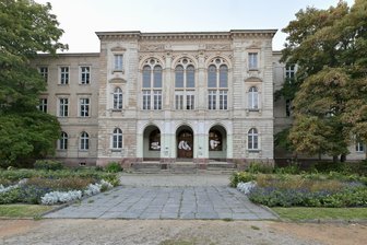 Zwickau auf der Expo Real: Historische Gebäude suchen neue Perspektiven - Für das ehemalige Gymnasium soll auf der Expo-Real ein Nutzungskonzept gefunden werden.