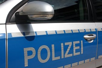 Zwickau: Auto fährt Kind über die Hand - 