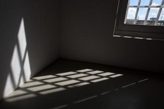 Zwickau: Besuch im Gefängnis endet mit Haft -