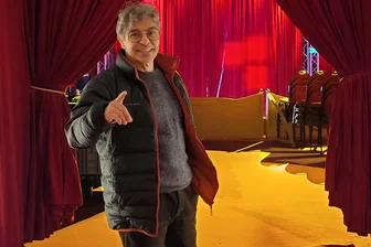 Zwickau: Costin Pity ist beim Weihnachtszirkus wieder dabei - Constantin Bellu freut sich sichtlich auf seine Shows in Zwickau.