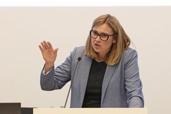 Zwickau eröffnet Mobilitätstage mit Einwohnerversammlung auf Rädern - Constance Arndt lädt zur Einwohnerversammlung auf Rädern ein.
