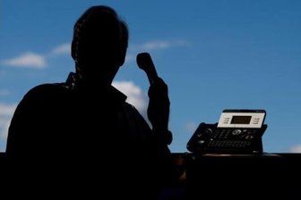 Zwickau: Falscher Polizist bringt Seniorin um mehrere tausend Euro - 