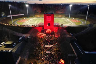 Zwickau feiert seine Fußballhelden von 1976 mit Fanmarsch, großem Fest und Legendentafel - Foto: Ralph Köhler
