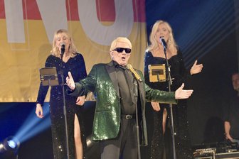 Zwickau: Heino begeistert Fans in der „Neuen Welt“ - 