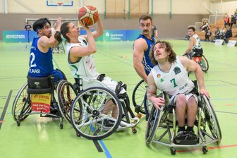 Zwickau im Final-Four-Fieber: Warum RB Zwickau beim Saisonhöhepunkt bewusst keinen Eintritt verlangt - Am Wochenende kämpft RB Zwickau um Spielertrainerin Marianne Buso (am Ball) um die Meisterschaft in der 2. Rollstuhlbasketball-Bundesliga.