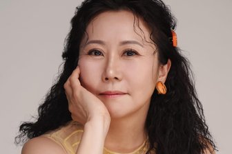 Zwickau: Im Schumannhaus erklingen drei Meisterwerke der Klavierliteratur - Die Pianistin Michiko-Ota-Kys aus Japan gastiert in Zwickau.