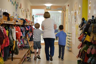 Zwickau: Kitas kehren zum Regelbetrieb zurück - Die kommunalen Kindertageseinrichtungen der Stadt Zwickau kehren ab Montag wieder in den Regelbetrieb zurück.