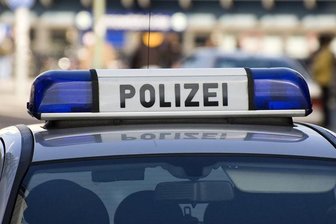 Zwickau: Mann mit Baseballschläger am Kopf verletzt -