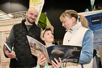 Zwickau: Messe berät zu Neubau und Sanierung - Markus, Ferdinand und Anett Fieber aus Zwickau haben sich auf der Baufachmesse umgeschaut.