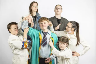 Zwickau: Nachwuchsklubs des Theaters zeigen zwei Premieren - Das Stück „Der eingebildete Kranke“ ist Ende Mai im Gewandhaus Zwickau zu sehen.