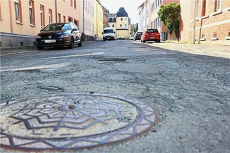 Zwickau-Planitz: Teilstück der Röntgenstraße soll saniert werden - Zwischen der Luise-Zietz-Straße und der Lengenfelder Straße soll die Röntgenstraße in Planitz gebaut werden.