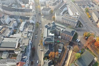 Zwickau: Polizei fasst Verdächtigen nach Raub auf offener Straße - Am Georgenplatz in Zwickau wurde ein 20-Jähriger am Sonntag beraubt.