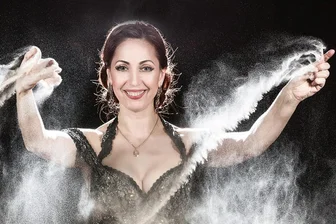 Zwickau: Sandbilder entstehen live vor Publikum - Alla Denysova „zaubert“ mit Sand.