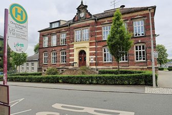 Zwickau scheitert auch mit drittem Anlauf für die Sanierung einer Grundschule - Weil die Fördermittel auch in diesem Jahr nicht bewilligt werden, muss die Sanierung der August-Bebel-Schule ein weiteres Mal verschoben werden.