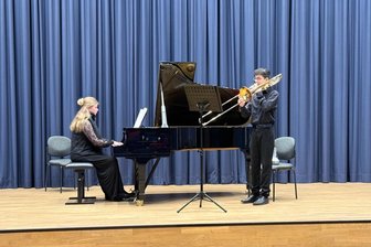 Zwickau: Sechs Schüler des Schumann-Konservatorium für „Jugend musiziert“ nominiert - In der Kategorie „Duo Klavier und Blechinstrument“ haben es Alena Solovyev und Heinrich Bergert geschafft.