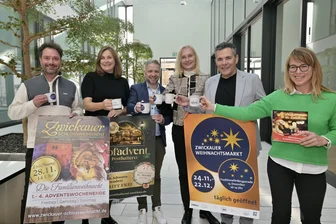 Zwickau stimmt sich auf die Weihnachtszeit ein: Termine, Märkte und Höhepunkte zum Vormerken - Die Organisatoren: Eric Seifert (Krauß Event), OB Constance Arndt, Florian Freitag (Polar 1), Bianca Dommes (Kulturamt), Matthias Rose (Kultour Z.), Anne Kuhl (Stadtmanagerin).