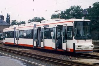 Zwickau: Straßenbahnen werden für 8,5 Millionen Euro aufpoliert - Eine Zwickauer Straßenbahn vom Typ GT6M
