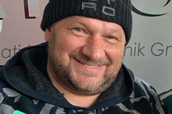 Zwickau: Tafel-Unterstützer erhält Ritterschlag - Thomas Dörffel ist zum Ritter geschlagen worden.